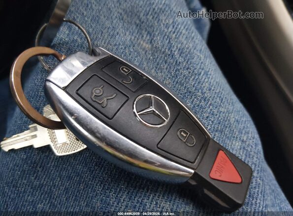 WDCTG4EB3KJ579891 2019 MERCEDES-BENZ GLA 250 White Widok deski rozdzielczej