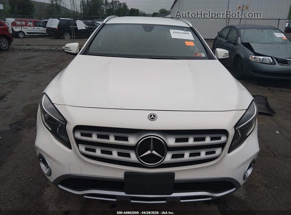 WDCTG4EB3KJ579891 2019 MERCEDES-BENZ GLA 250 White Widok wnętrza z tyłu