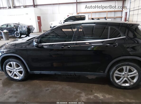 WDCTG4EB4HJ335028 2017 MERCEDES-BENZ GLA 250 Black Vista interior de 360 grados