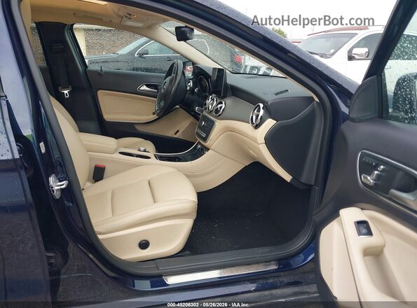 WDCTG4EB4JJ453215 2018 MERCEDES-BENZ GLA 250 Blue Սալոնի դիմացի տեսք