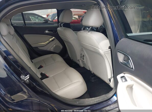 WDCTG4EB5KJ552269 2019 MERCEDES-BENZ GLA 250 Blue VIN կոդի պիտակի տեսք