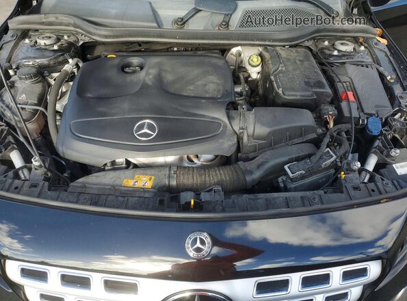 WDCTG4EB7JJ530353 2018 MERCEDES-BENZ GLA Black Вид підкапотного простору