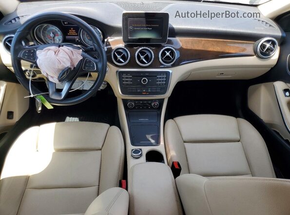 WDCTG4EB9GJ198733 2016 MERCEDES-BENZ GLA Brown Widok deski rozdzielczej