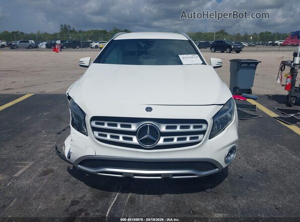 WDCTG4GB0KU005017 2019 MERCEDES-BENZ GLA 250 White Vista del cuadro de instrumentos