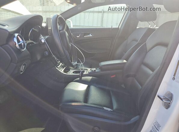 WDCTG4GB5KJ543763 2019 MERCEDES-BENZ GLA Белый 