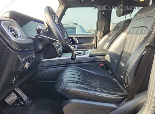 WDCYC6BJ3LX339702 2020 MERCEDES-BENZ G-CLASS Gray Widok wnętrza z przodu