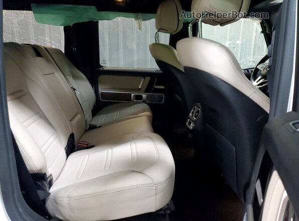WDCYC6BJ4KX300115 2019 MERCEDES-BENZ G-CLASS White Widok tylnych siedzeń