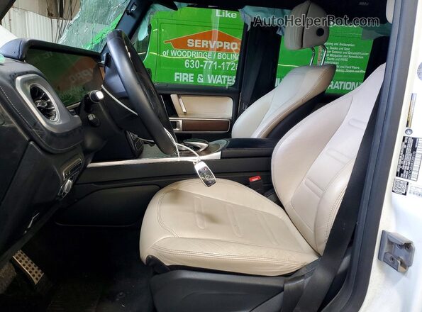 WDCYC6BJ4KX300115 2019 MERCEDES-BENZ G-CLASS White Widok wnętrza z przodu