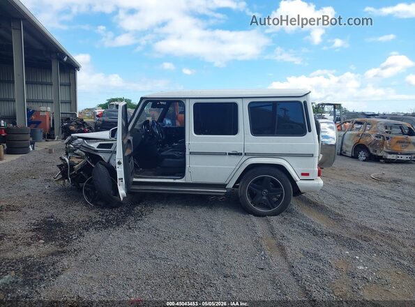 WDCYC7DF0HX270795 2017 MERCEDES-BENZ AMG G 63 White 360 interior view