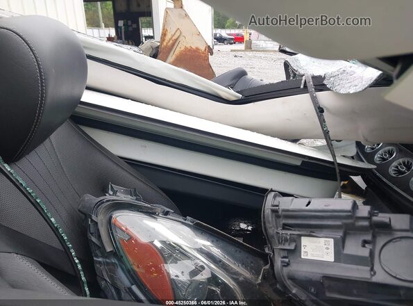 WDD1J6JB1KF077129 2019 MERCEDES-BENZ E-CLASS White Widok wnętrza z przodu