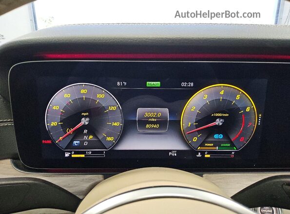 WDD2J5JB9KA027722 2019 MERCEDES-BENZ CLS-CLASS Silver Vista del cuadro de instrumentos