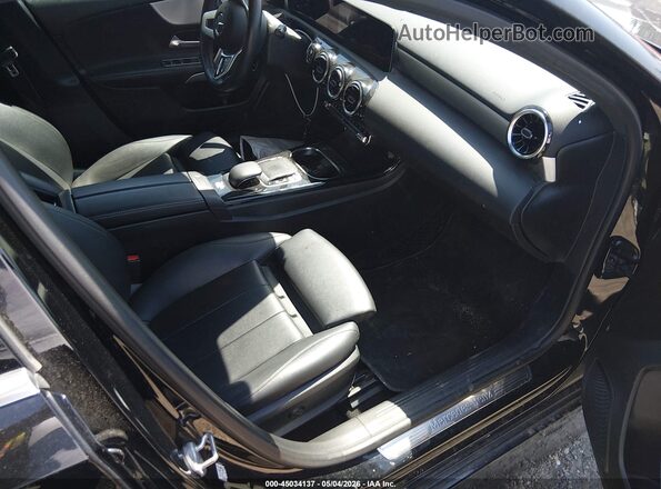 WDD3G4EB1KW019897 2019 MERCEDES-BENZ A 220 Black Widok wnętrza z przodu