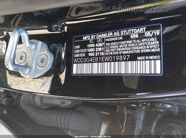 WDD3G4EB1KW019897 2019 MERCEDES-BENZ A 220 Black Widok komory silnika