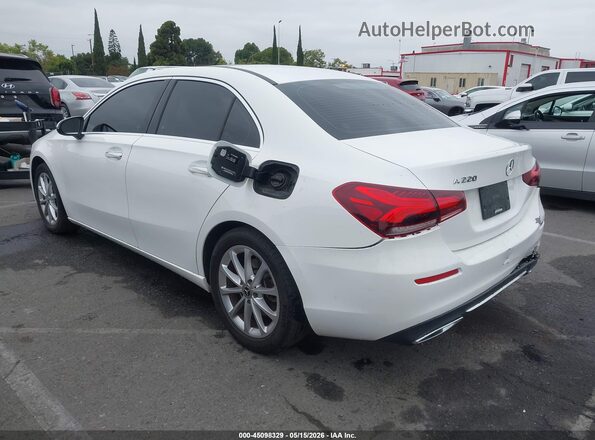 WDD3G4EB3KW001479 2019 MERCEDES-BENZ A 220 Белый Задняя левая четверть