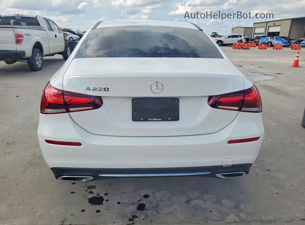 WDD3G4EB3KW023014 2019 MERCEDES-BENZ A Белый Вид сзади