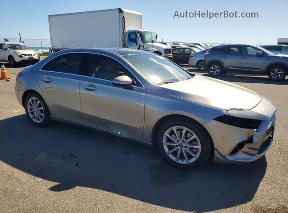 WDD3G4EB4KW028674 2019 MERCEDES-BENZ A Gray Передня права чверть