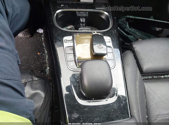 WDD3G4EB4KW034166 2019 MERCEDES-BENZ A 220 Black Առջևի վահանակի տեսք
