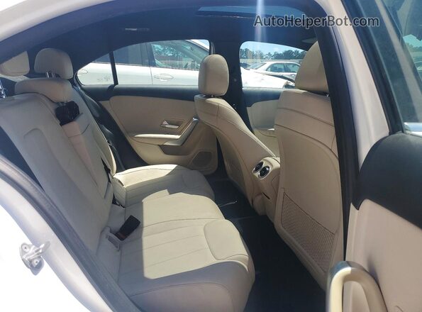 WDD3G4EB5KW025122 2019 MERCEDES-BENZ A Белый Вид задних сидений