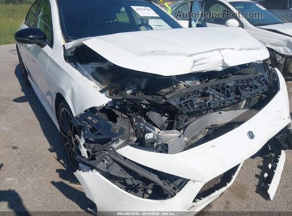 WDD3G4EB5KW027341 2019 MERCEDES-BENZ A 220 White Вид спереду