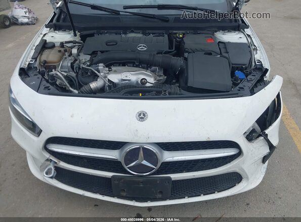 WDD3G4EBXKW006937 2019 MERCEDES-BENZ A 220 White Вид ззаду