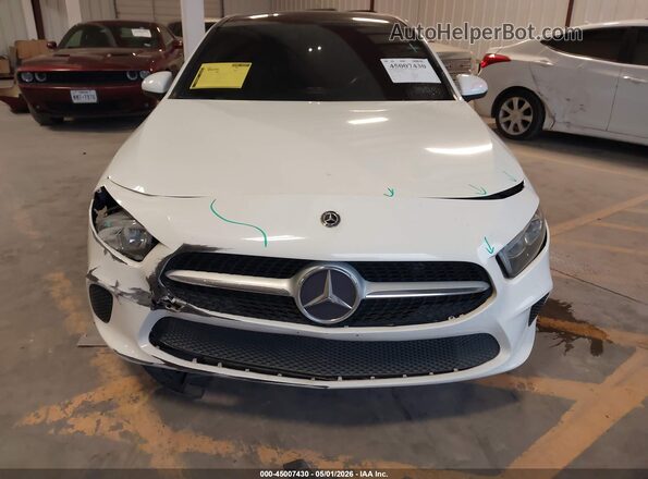 WDD3G4EBXKW015539 2019 MERCEDES-BENZ A 220 White Front view
