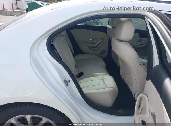 WDD3G4FB0KW024863 2019 MERCEDES-BENZ A 220 White Vista de la etiqueta del VIN