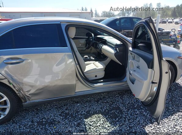 WDD3G4FB5LW039084 2020 MERCEDES-BENZ A 220 Gray Սալոնի դիմացի տեսք