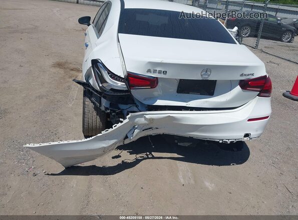 WDD3G4FB6KW026441 2019 MERCEDES-BENZ A 220 Белый 