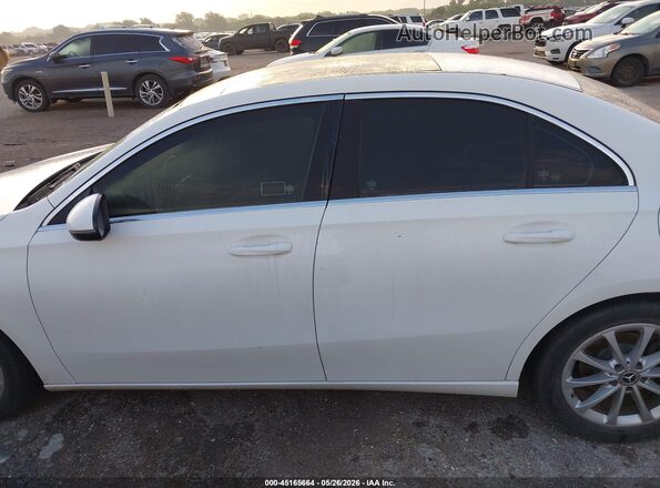 WDD3G4FB8KW021788 2019 MERCEDES-BENZ A 220 White Սալոնի 360 աստիճան տեսք