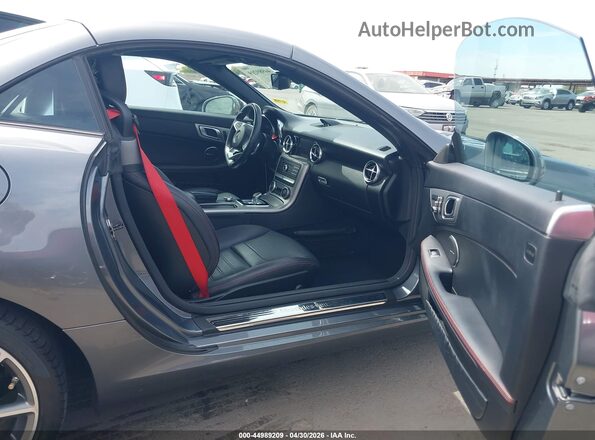 WDDPK3JA1JF148180 2018 MERCEDES-BENZ SLC 300 Gray 