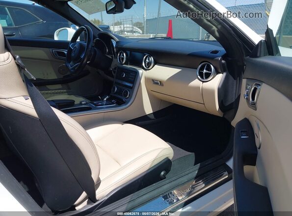 WDDPK3JA1JF155470 2018 MERCEDES-BENZ SLC 300 White 
