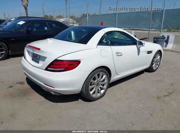 WDDPK3JA1JF155470 2018 MERCEDES-BENZ SLC 300 White 