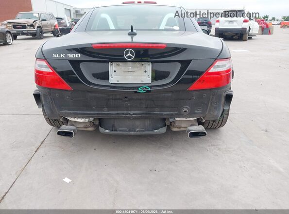 WDDPK3JAXGF123366 2016 MERCEDES-BENZ SLK 300 Черный Вид спереди