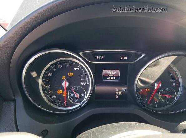 WDDSJ4EB0JN639822 2018 MERCEDES-BENZ CLA-CLASS Black Vista del cuadro de instrumentos