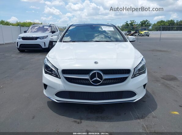 WDDSJ4EB1JN664132 2018 MERCEDES-BENZ CLA 250 White Vista del cuadro de instrumentos