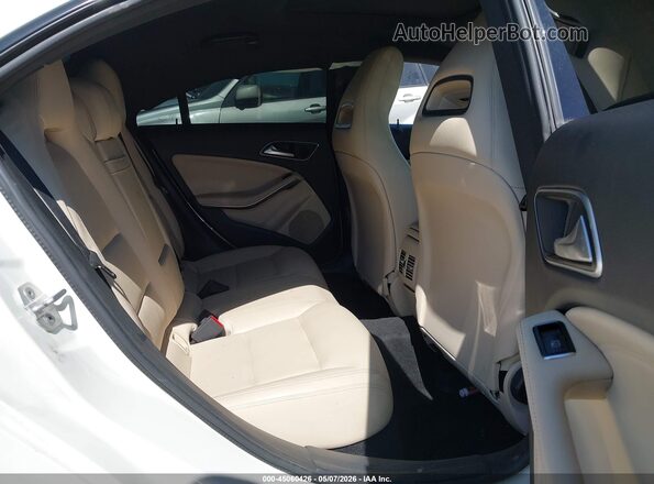 WDDSJ4EB2GN381067 2016 MERCEDES-BENZ CLA 250 White VIN sticker view