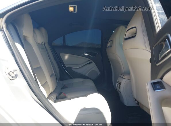 WDDSJ4EB2JN611259 2018 MERCEDES-BENZ CLA 250 Silver VIN կոդի պիտակի տեսք