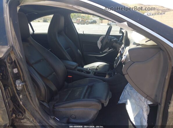WDDSJ4EB2KN720208 2019 MERCEDES-BENZ CLA 250 Black 