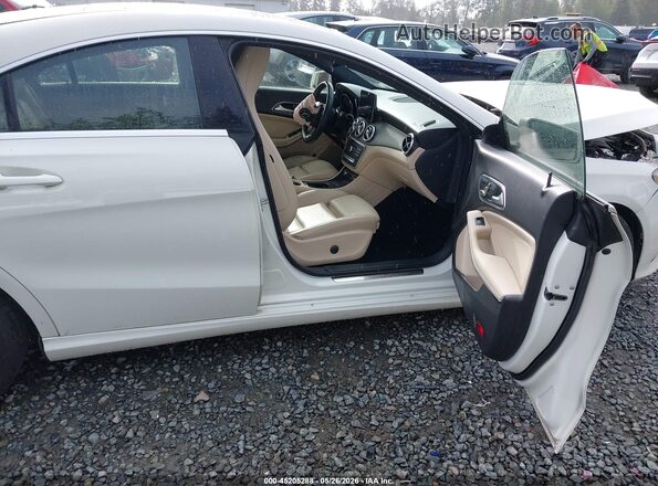 WDDSJ4EB3JN514961 2018 MERCEDES-BENZ CLA 250 White Front interior view