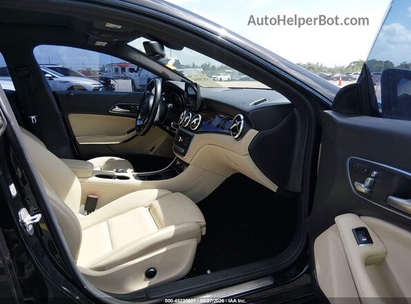 WDDSJ4EB4JN608962 2018 MERCEDES-BENZ CLA 250 Black Front interior view