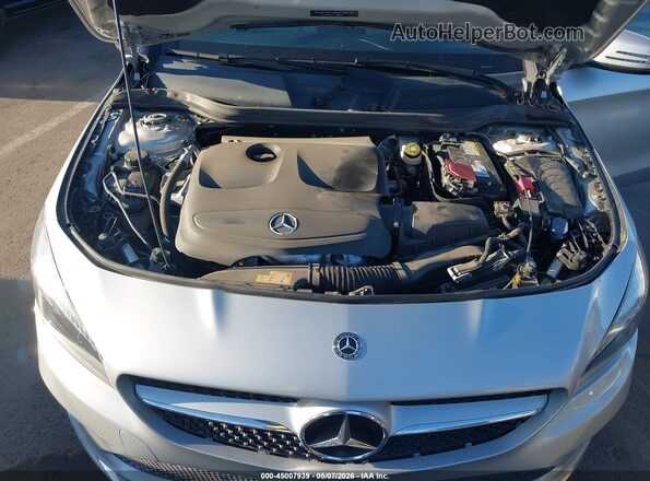 WDDSJ4EB5JN592898 2018 MERCEDES-BENZ CLA 250 Silver Հետևի տեսք