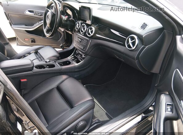 WDDSJ4EB7GN328297 2016 MERCEDES-BENZ CLA 250 Black Vista interior delantera