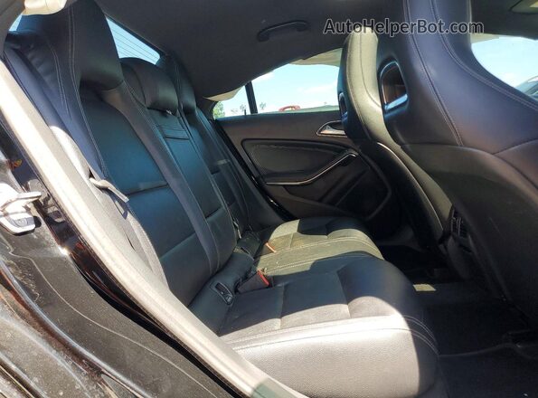 WDDSJ4EB7KN710967 2019 MERCEDES-BENZ CLA-CLASS Black Вид задніх сидінь