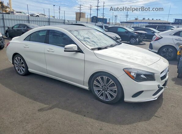 WDDSJ4EB8JN581796 2018 MERCEDES-BENZ CLA-CLASS White Передня права чверть