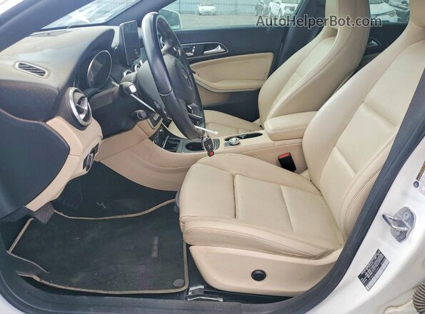 WDDSJ4EB8KN705809 2019 MERCEDES-BENZ CLA-CLASS White Вид салону спереду