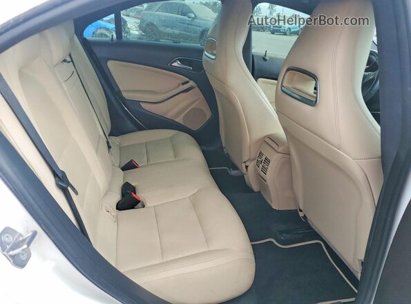WDDSJ4EB8KN705809 2019 MERCEDES-BENZ CLA-CLASS White Вид задніх сидінь