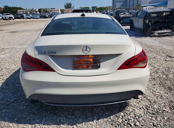 WDDSJ4EB9JN571200 2018 MERCEDES-BENZ CLA-CLASS Белый Вид сзади
