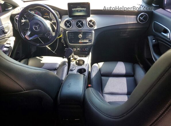 WDDSJ4EBXGN379986 2016 MERCEDES-BENZ CLA-CLASS Gray Vista del salpicadero