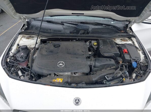 WDDSJ4EBXKN766319 2019 MERCEDES-BENZ CLA 250 White უკანა ხედი