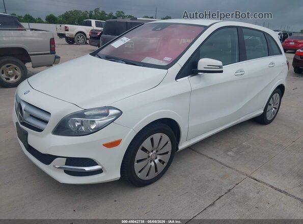 WDDVP9AB0HJ013221 2017 MERCEDES-BENZ B 250E White წინა მარცხენა ხედი სამი მეოთხედიდან